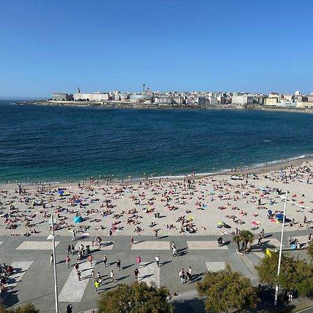 Piso Con Vistas A La Playa De Riazor Apartment โอโกรูญา ภายนอก รูปภาพ