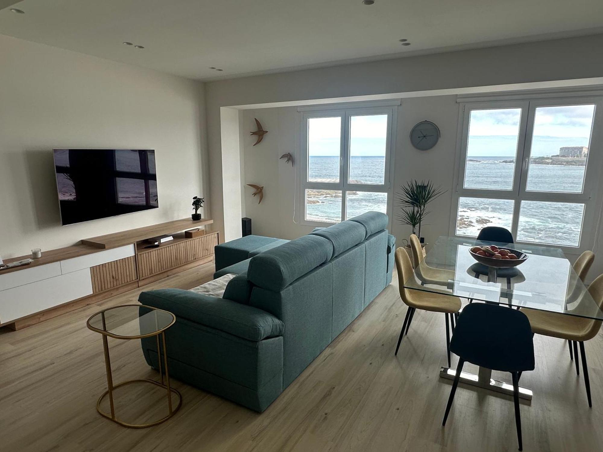 Piso Con Vistas A La Playa De Riazor Apartment โอโกรูญา ภายนอก รูปภาพ